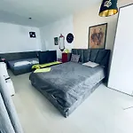 Appartement Rose Garden 10 *