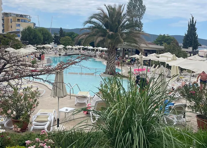 Rose Garden 10 アパート *