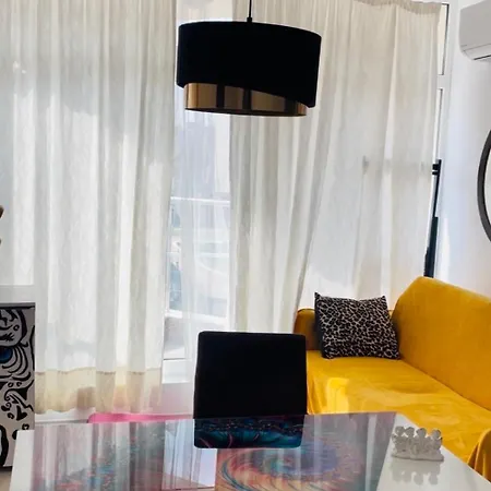 Apartamento Rose Garden 10